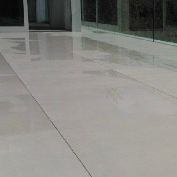 Buzon Raises Deck Level To The Same Level As The Indoors