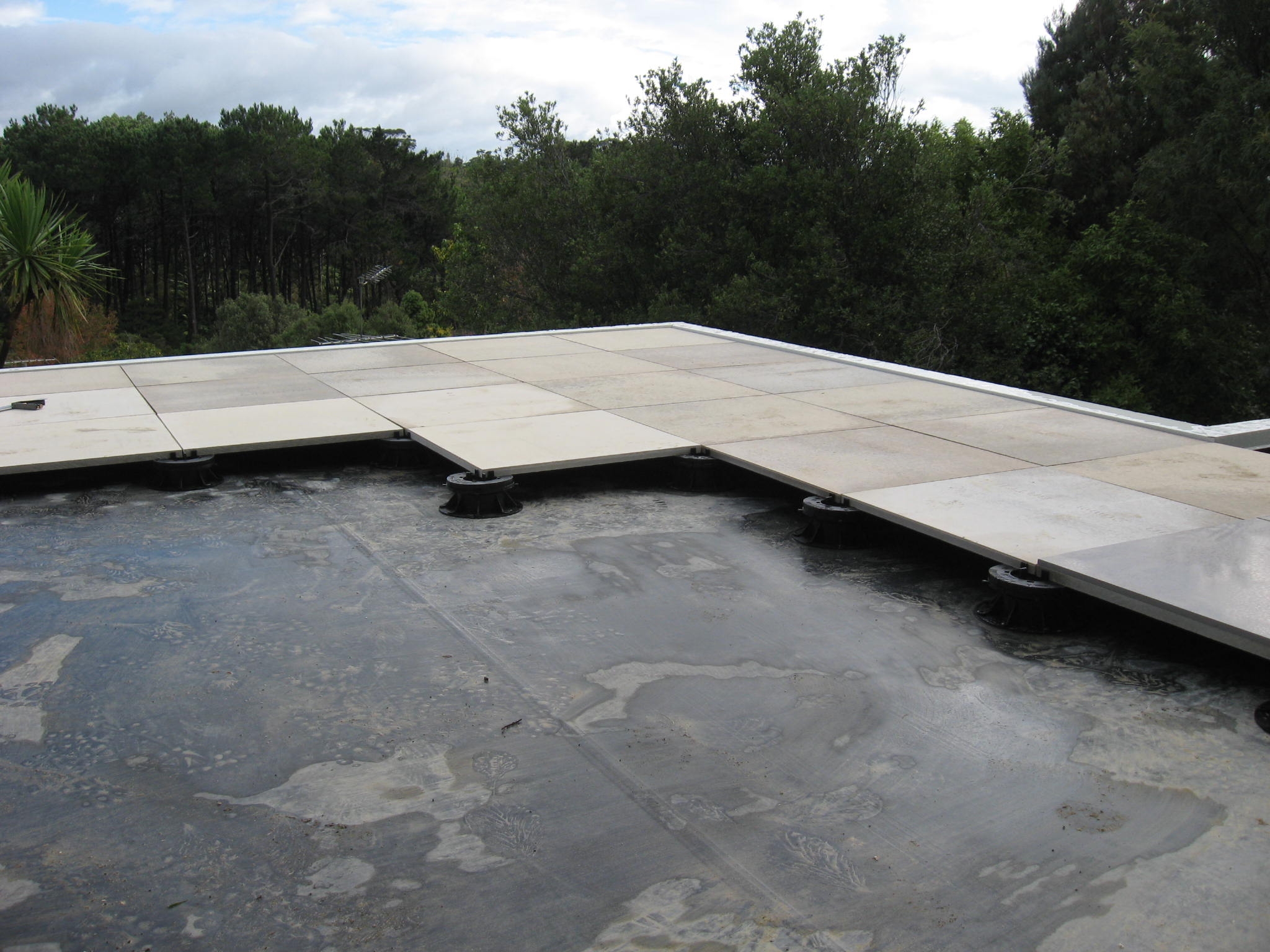 Seamless Indoor-Outdoor Flow