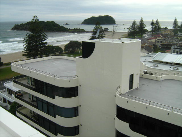 Dec-K-ing Enjoys the Sea Views